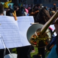 L’esibizione dell’Orchestra giovanile “Musica libera Tutti” al 40° Corteo di Carnevale di Scampia, domenica 27 febbraio 2022. <em>Ph Aniello Gentile.</em>